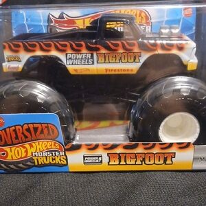 Bigfoot  Hot Wheels Monster Truck - 1/24 Size!